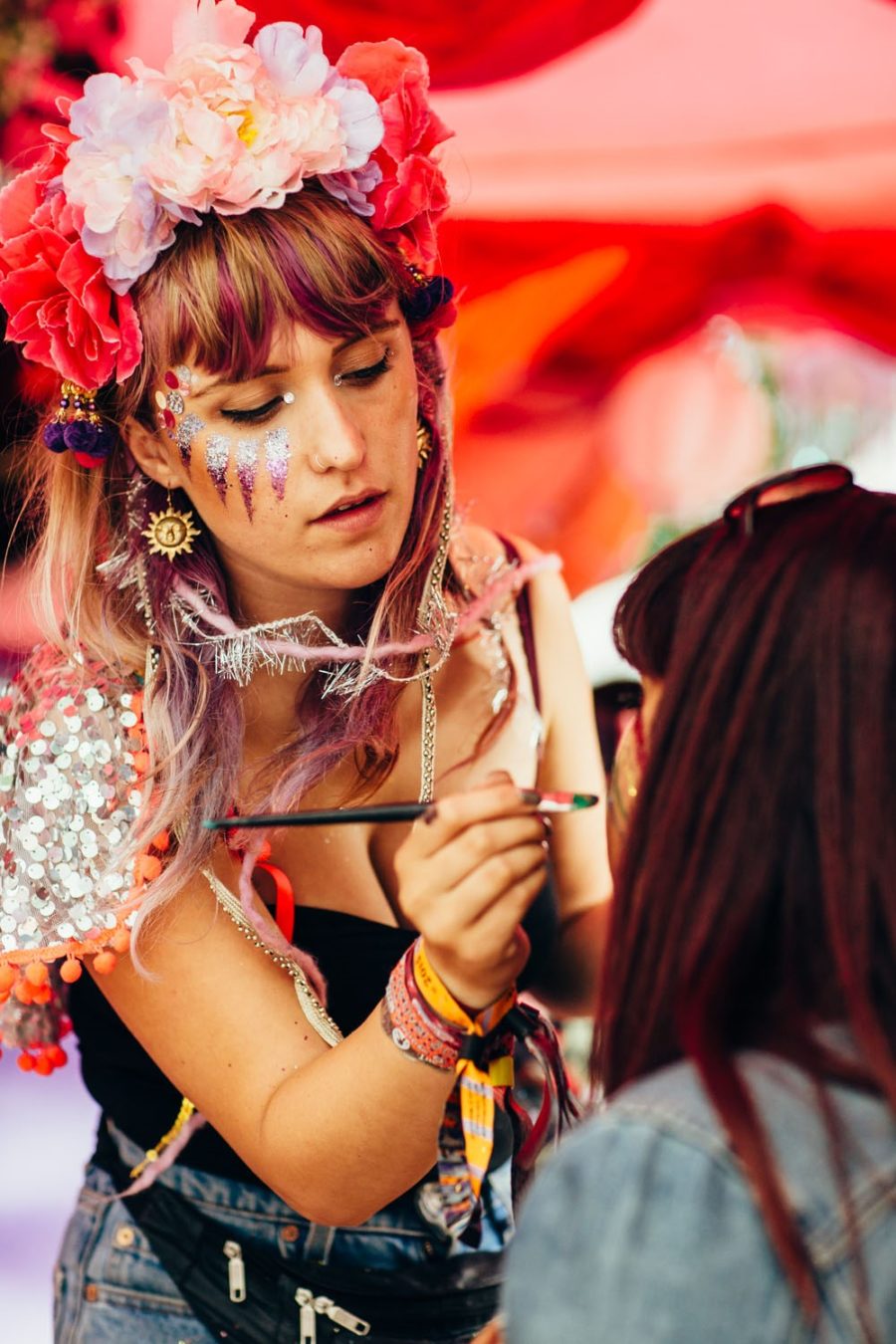 Festival glitter: make up ideas and inspiration