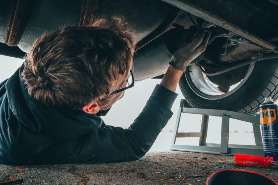 Is It Illegal to Drive Without an MOT?