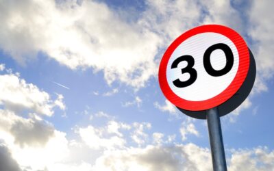 How to Know the Speed Limit of a Road in the UK