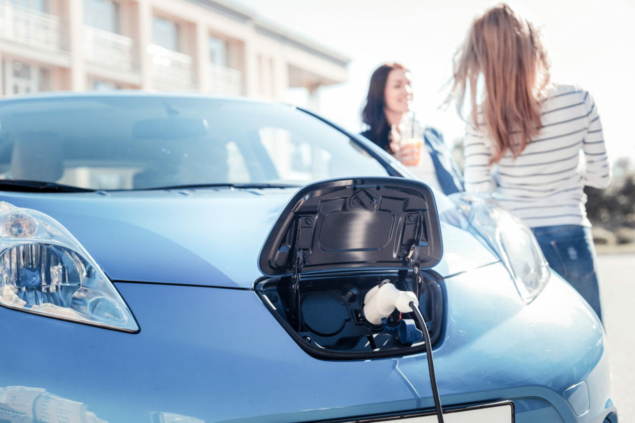 How Long Does it Take to Charge an Electric Car? Go Girl